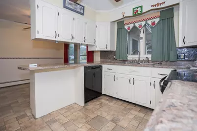 17 Oak Street, Jay, ME 04239 - Photo 4