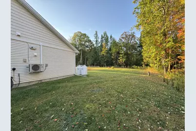 5 Chestnut Street, Unity, ME 04988 - Photo 4