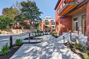 53 Carleton St, Portland, ME 04102 - Photo 4