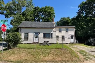 47 James St, Rockland, ME 04841 - Photo 1