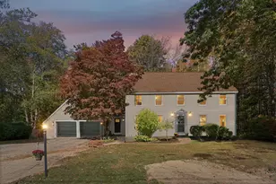 18 Longwood Dr, Kennebunk, ME 04043 - Photo 2