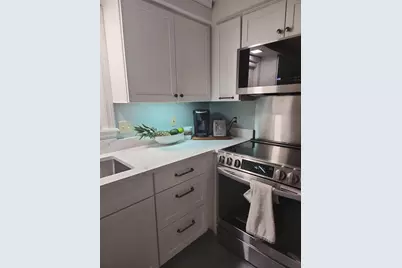 19 Alexander Drive, Biddeford, ME 04005 - Photo 2