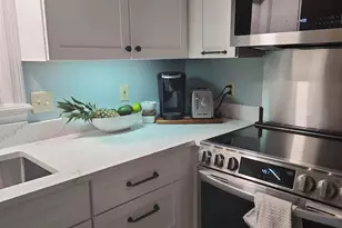 19 Alexander Dr, Biddeford, ME 04005 - Photo 2