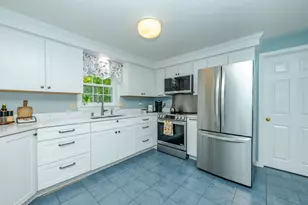 19 Alexander Dr, Biddeford, ME 04005 - Photo 8