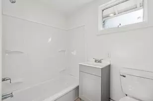 994 Portland Rd, Saco, ME 04072 - Photo 12