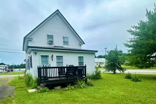 9 Maple St, East Millinocket, ME 04430 - Photo 4