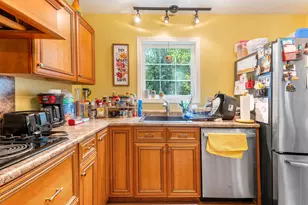 114 Garden Cir, Auburn, ME 04210 - Photo 8