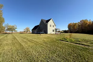 64 Meadow Ln, Houlton, ME 04730 - Photo 10