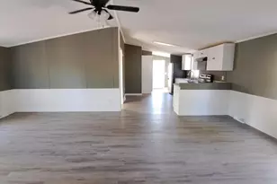 27 Adams St, Skowhegan, ME 04976 - Photo 4