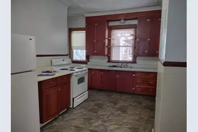 55 Howard Street, Lewiston, ME 04240 - Photo 2