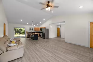 410 Peltoma Ave, Pittsfield, ME 04967 - Photo 20