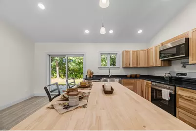 410 Peltoma Avenue, Pittsfield, ME 04967 - Photo 12