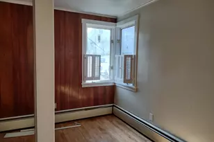 33 Washington St, Augusta, ME 04330 - Photo 8