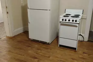 92 Pine St, Lewiston, ME 04240 - Photo 10