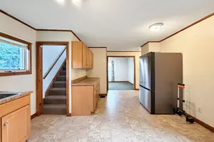 22 Washington St, Caribou, ME 04736 - Photo 10