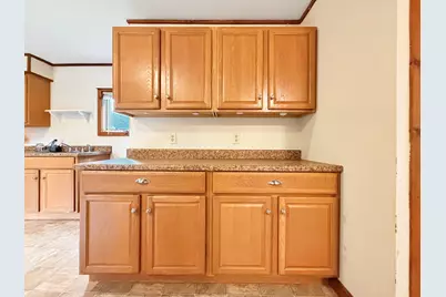 22 Washington Street, Caribou, ME 04736 - Photo 12