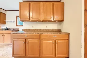 22 Washington St, Caribou, ME 04736 - Photo 12