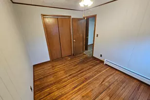 18 Leavitt St, Skowhegan, ME 04976 - Photo 8