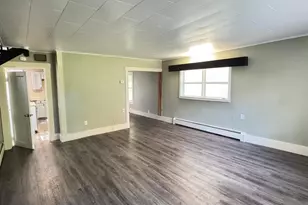 35 Dyer St, Presque Isle, ME 04769 - Photo 10