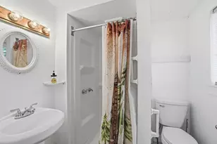 879 Hudson Rd, Glenburn, ME 04401 - Photo 18