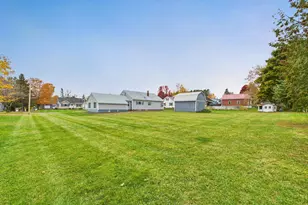 71 Garden Cir, Caribou, ME 04736 - Photo 2