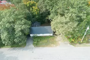 23 Osgood Ave, Mexico, ME 04257 - Photo 2