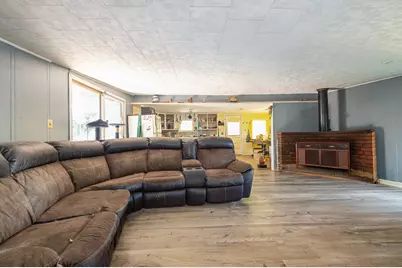 23 Osgood Avenue, Mexico, ME 04257 - Photo 4