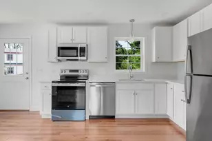 30 Palmer St, Westbrook, ME 04092 - Photo 4