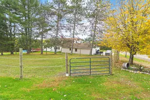 135 Crockett Rd, Dexter, ME 04930 - Photo 92