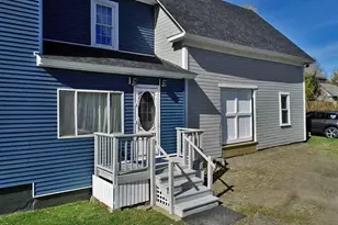 19 Smyrna St, Houlton, ME 04730 - Photo 8