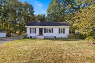 37 Boynton Rd, Buxton, ME 04093 - Photo 2