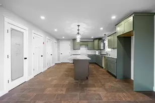 106 Amberside Dr, Hermon, ME 04401 - Photo 14