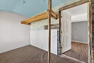 259 S Belfast Ave, Augusta, ME 04330 - Photo 14