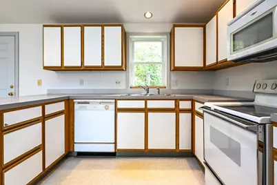 10 Jeffrey Avenue, Saco, ME 04072 - Photo 10