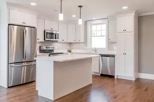 195 Falcon Crest Dr, Gorham, ME 04038 - Photo 2