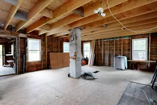 529 Riverside Dr, Auburn, ME 04210 - Photo 4