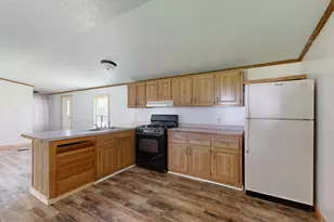 1059 Main St, Jay, ME 04239 - Photo 4