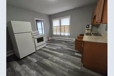 29 Falmouth Street, Rumford, ME 04276 - Photo 2