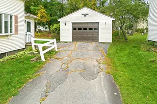 47 Sanger Ave, Waterville, ME 04901 - Photo 6