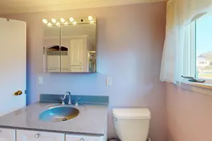 10 Nash St, Lewiston, ME 04240 - Photo 28