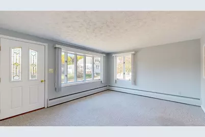 10 Nash Street, Lewiston, ME 04240 - Photo 16