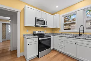 37 Nichols St, Lewiston, ME 04240 - Photo 22