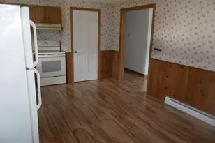 24 Willow St, Calais, ME 04619 - Photo 8