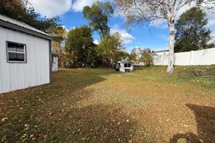 13 Colony Pl, Millinocket, ME 04462 - Photo 4