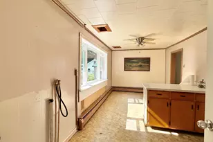 122 Knox St, Millinocket, ME 04462 - Photo 10