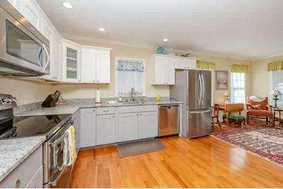 10 Crescent View Avenue, Cape Elizabeth, ME 04107 - Photo 6