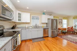 10 Crescent View Ave, Cape Elizabeth, ME 04107 - Photo 6