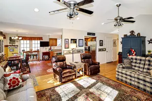 44 Mountain View Rd, Mexico, ME 04224 - Photo 12