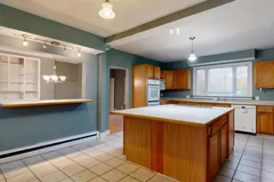 7 Hubbard St, Saco, ME 04072 - Photo 4