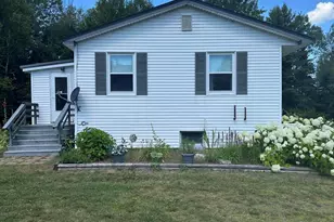 561 Main St, Reed Plantation, ME 04497 - Photo 4